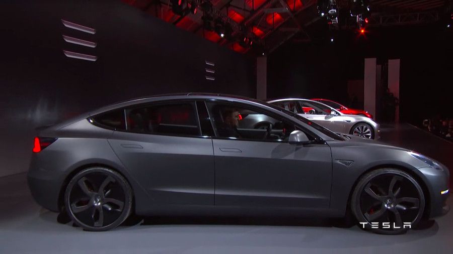 Ecco la Tesla Model 3